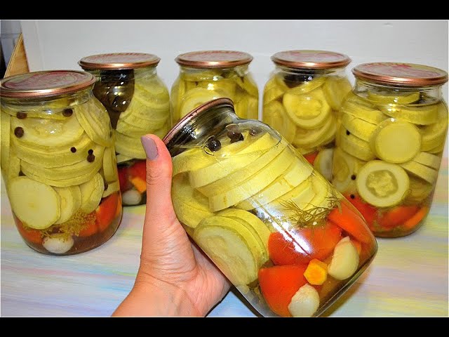 Мариновані хрусткі кабачки на зиму