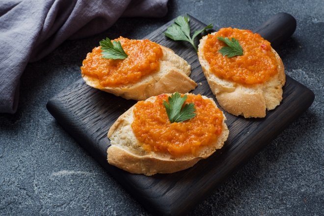 кабачкова ікра з майонезом